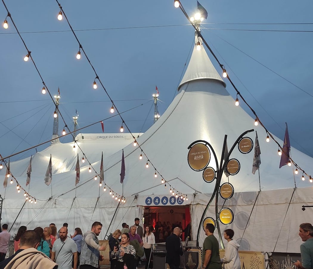 Kurios 2