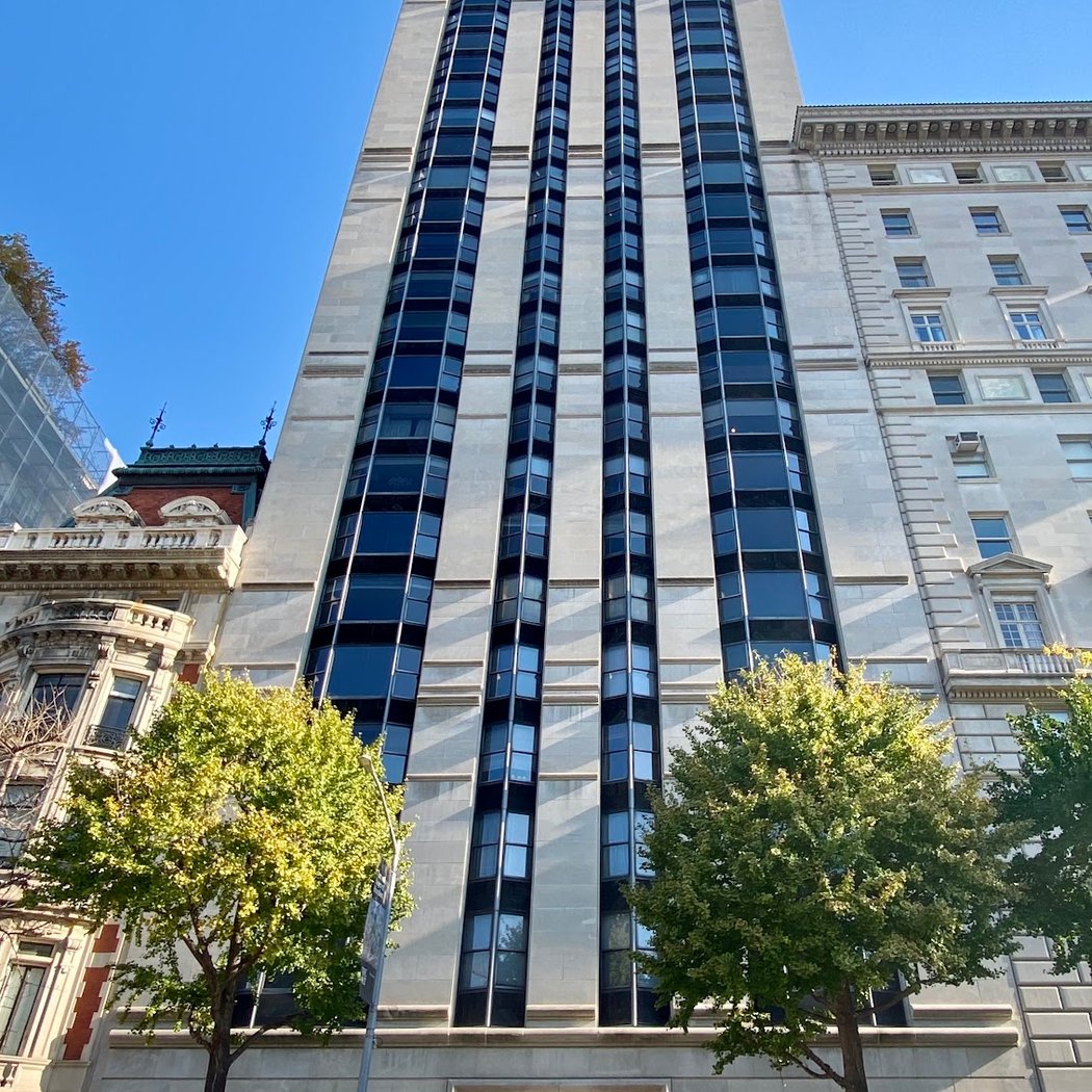 1001 5th Ave 1