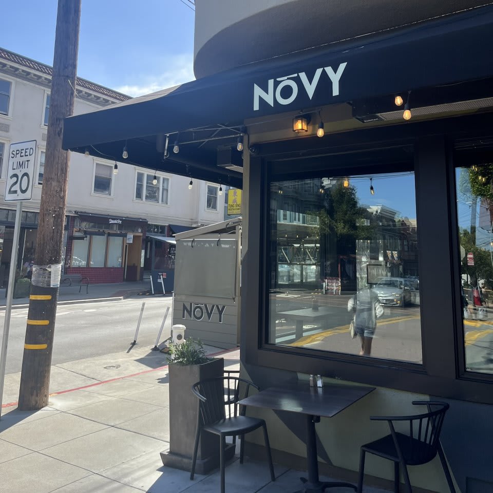 Novy Restaurant 2