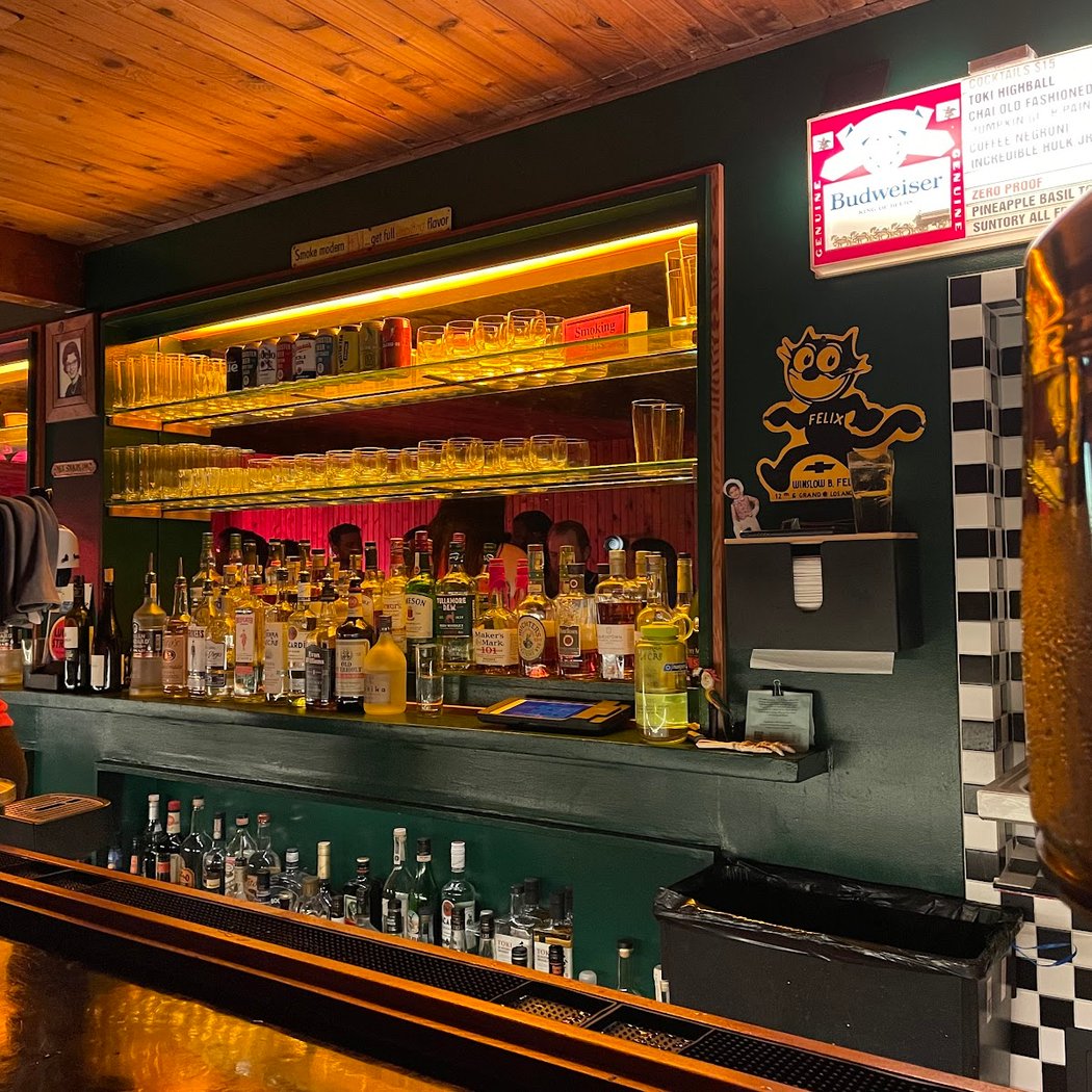 No Smoking Bar 2