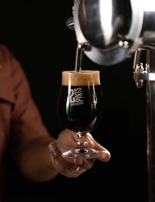 2 Pints Brewing Taproom & Kitchen 2