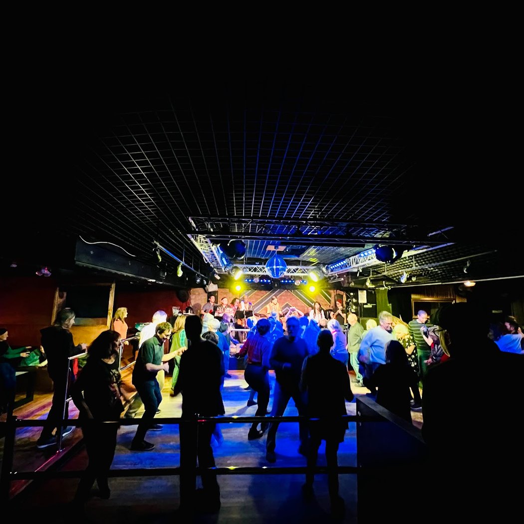 Ann Arbor Happy Hour at LIVE 1
