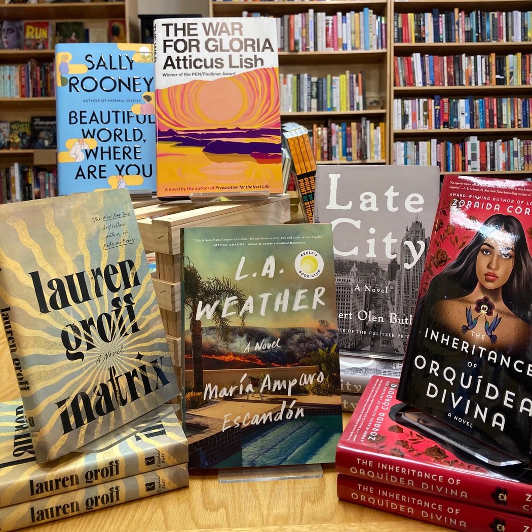 Romance Book Club 4
