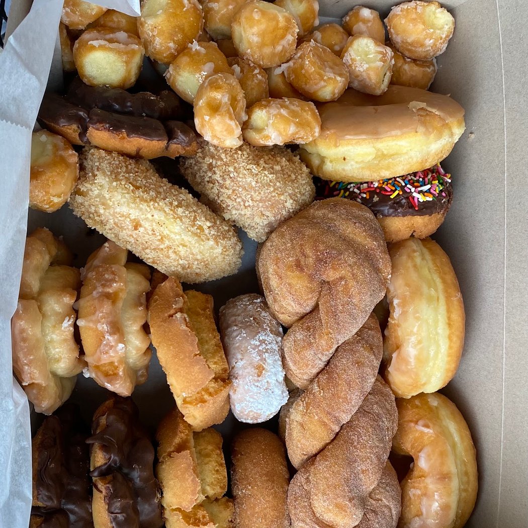 Keny's Donuts 1