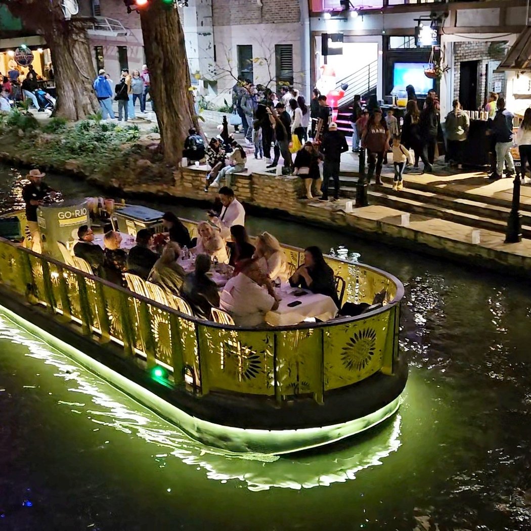 Summer Nights Sip & Cruise 2