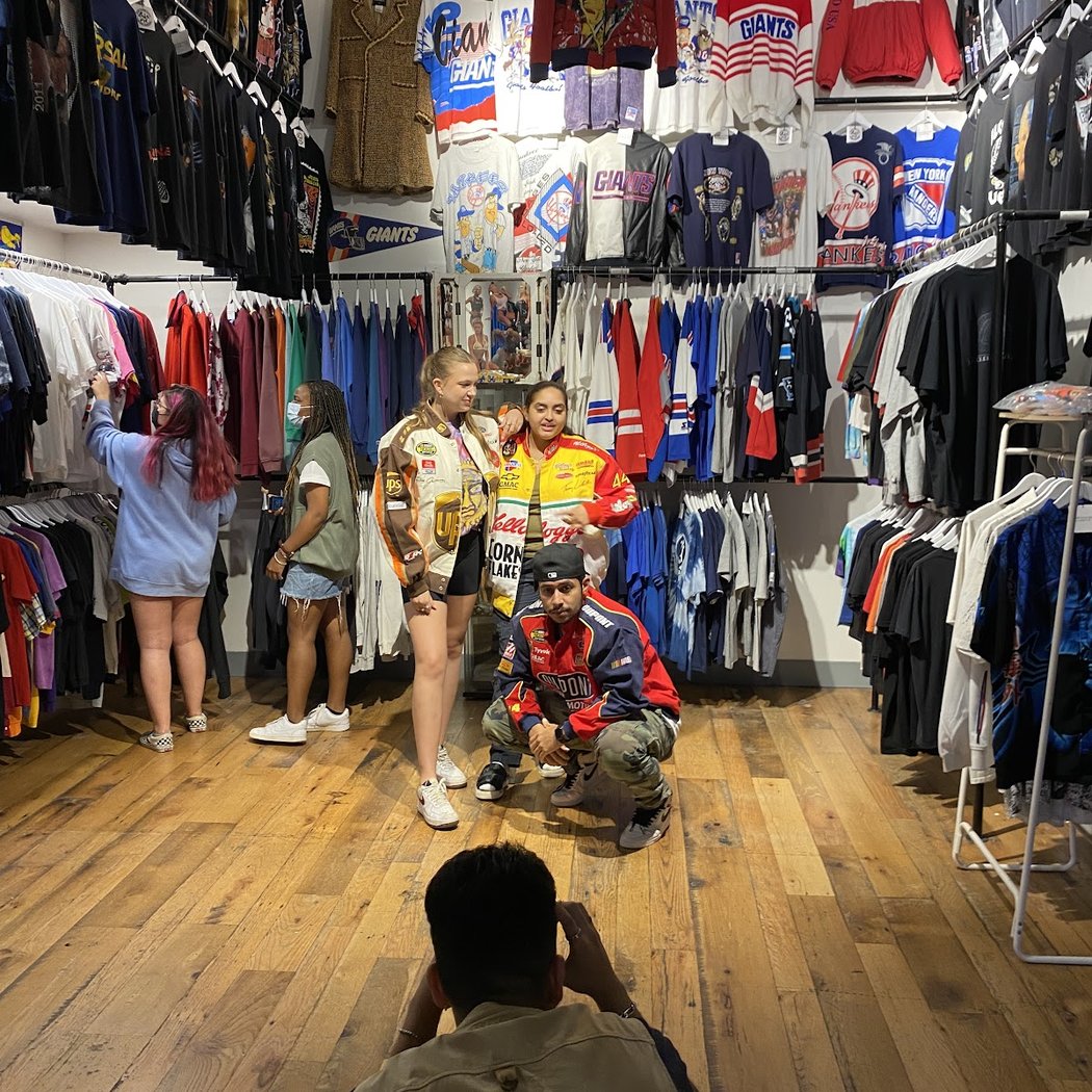 Looks Vintage Clothing 3