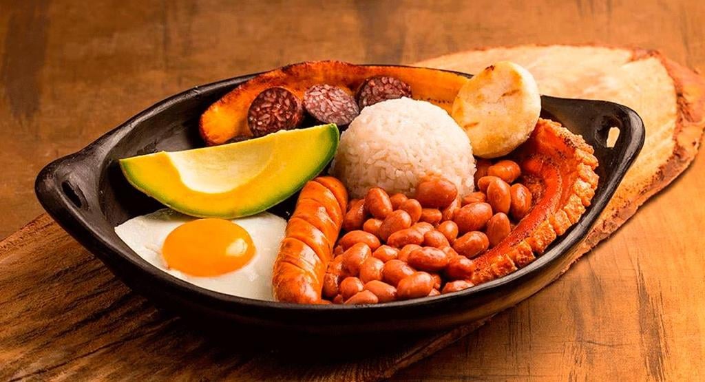 El Delicioso NY Food Truck 1