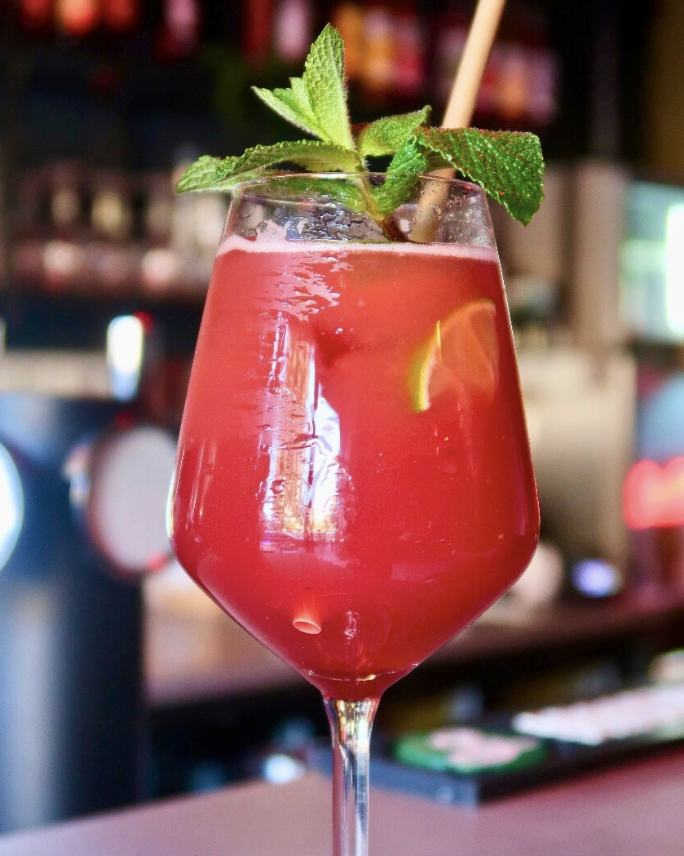 Le BAZAR (Bar, Comedy Club) 1