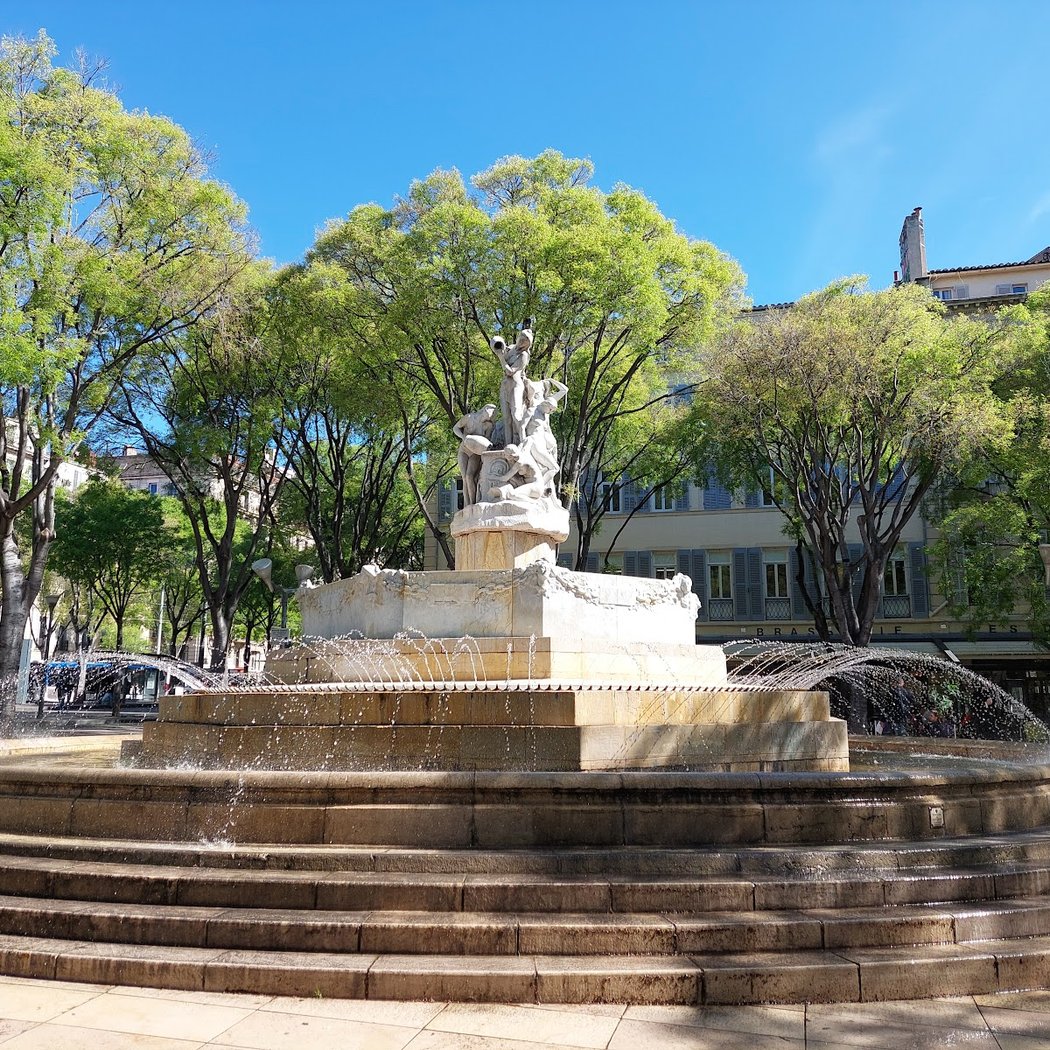 Fontaine des Danaïdes 4