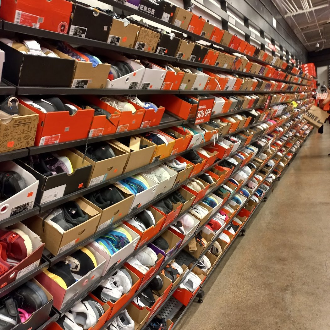 Nike Factory Store - Vacaville 2
