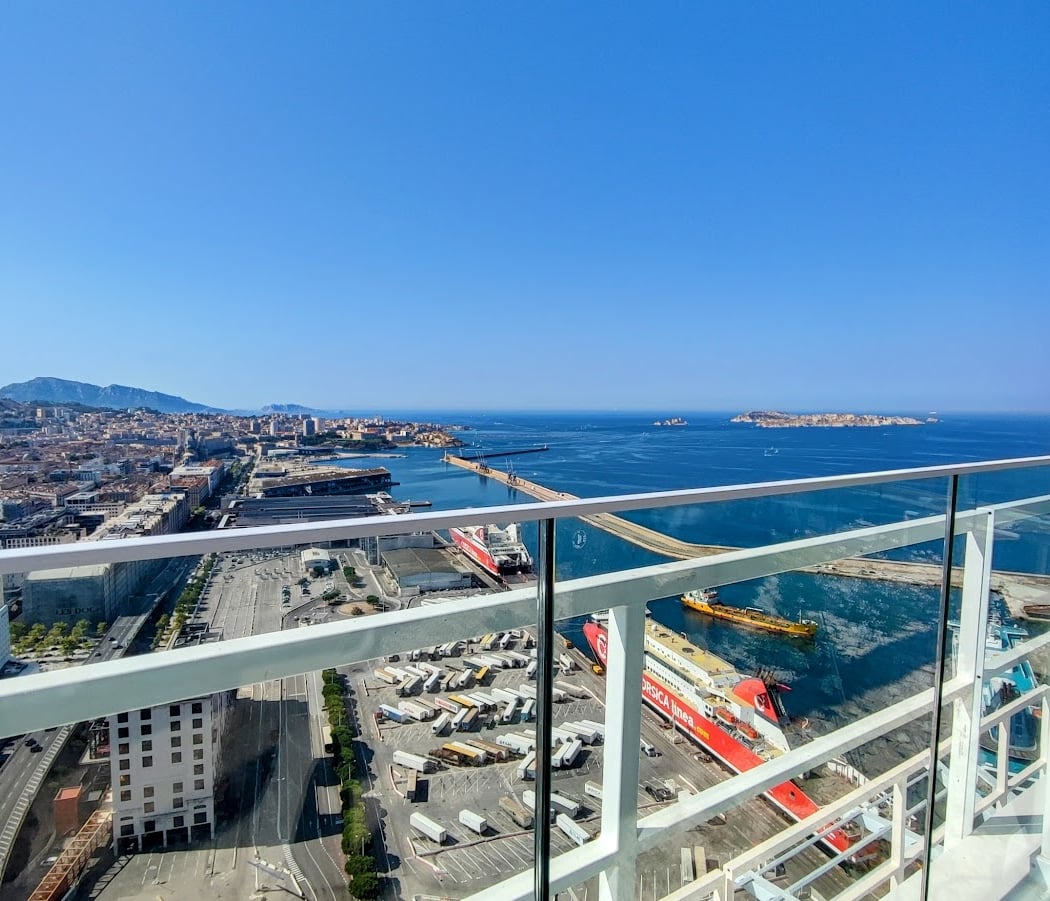 Visite de la terrasse panoramique du Sky Center 1
