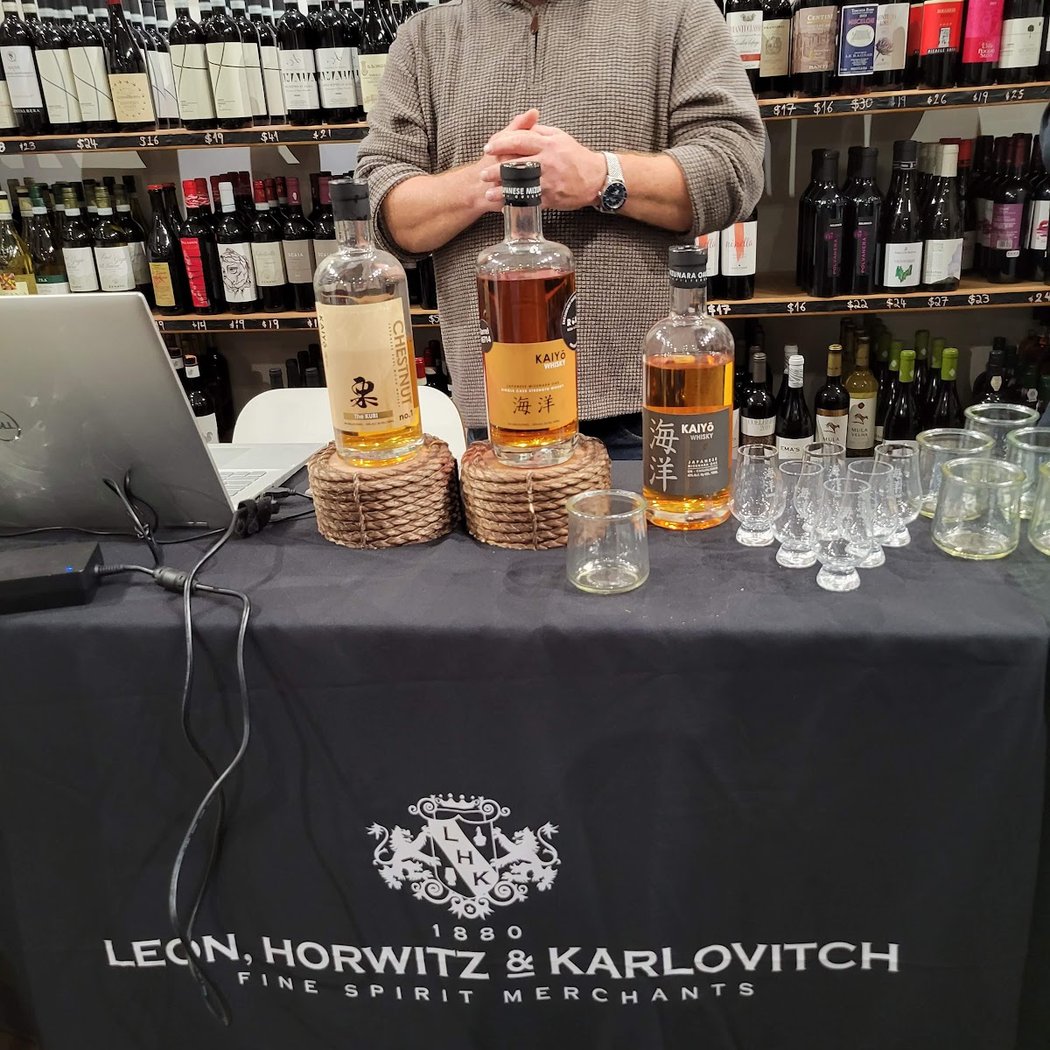 Roma Wines & Liquors 3