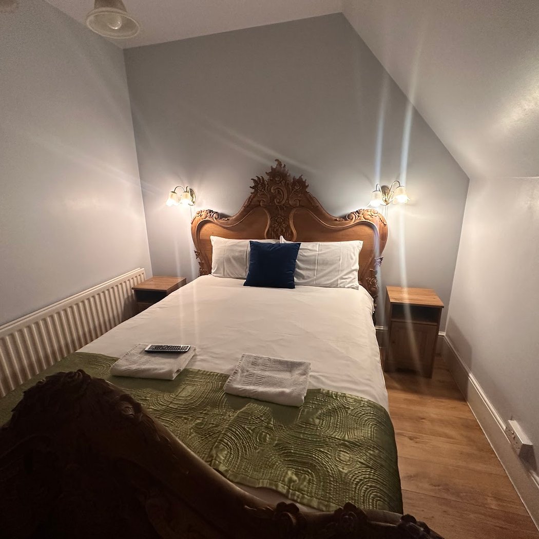 The Windmill Hotel 3