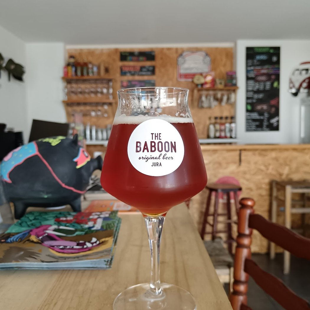 Brasserie Des Babouins Jurassiens - The Baboon 3