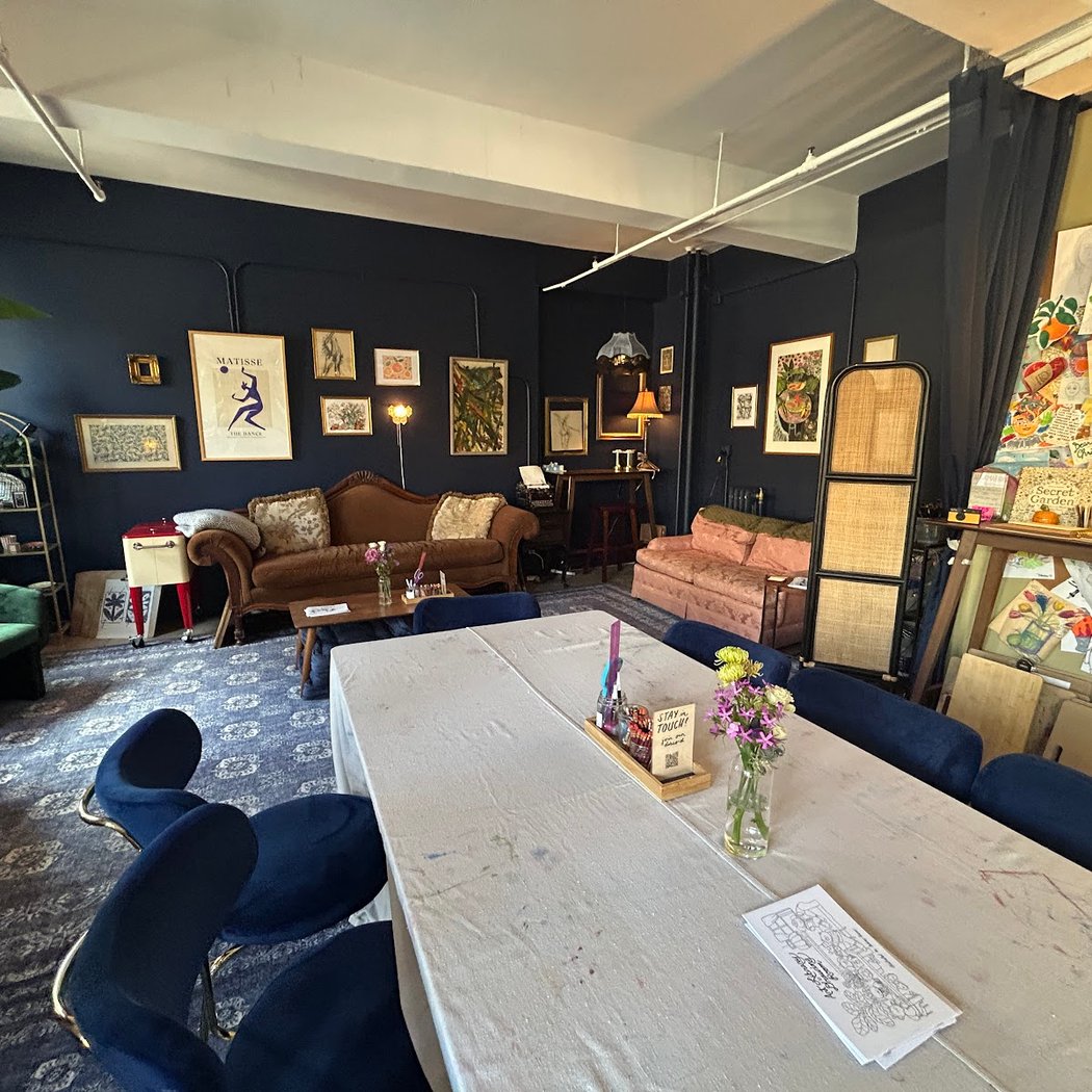 Drawing Room Midtown: Creative Living 3