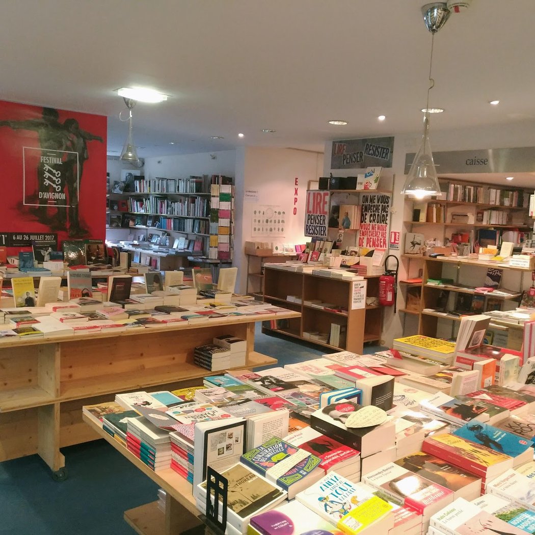 Librairie o. (rond-point) 1