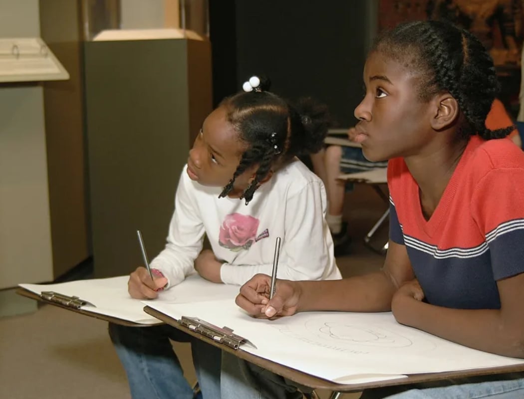 Drawing in the Galleries: Arts of Africa 1