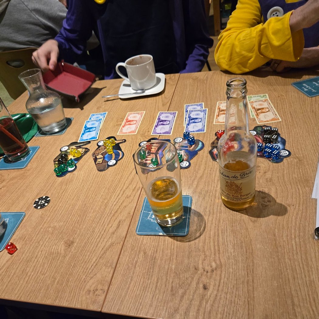 Brasseurs de Cartes - Bar à jeux 1