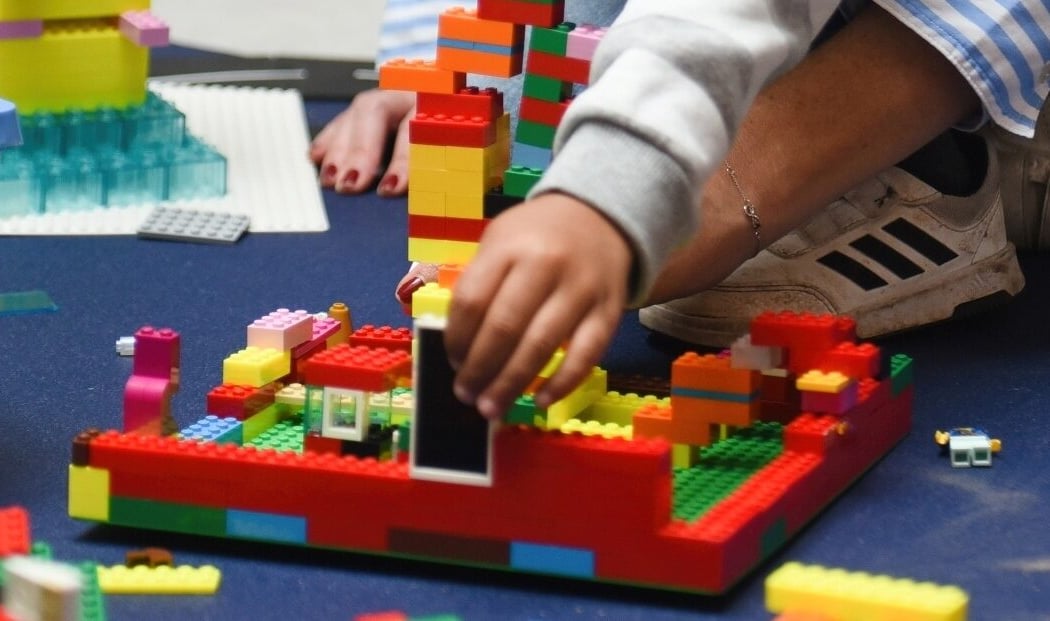Table et mur LEGO® 1
