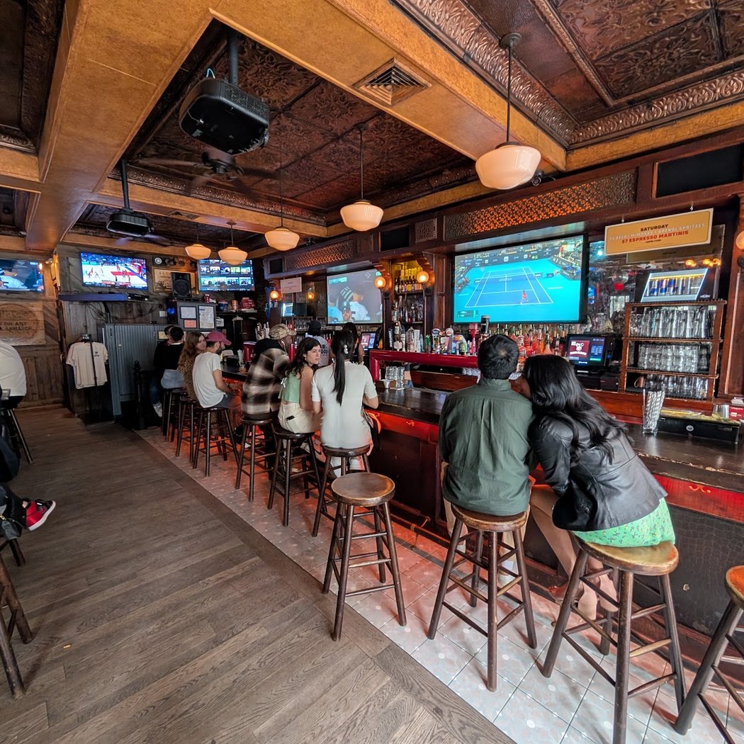 Monday 1/2 Price Beer & Seltzers $1 Wings 3