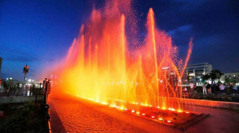 Waltzing Waters Show 1