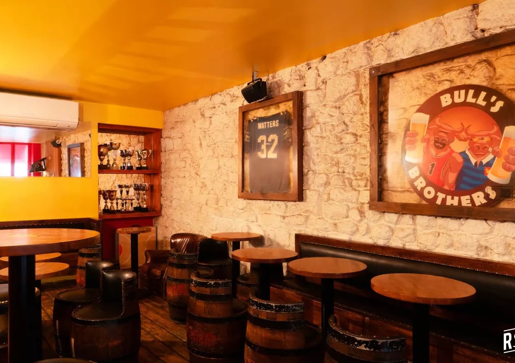 Bull's Brothers Pub 2