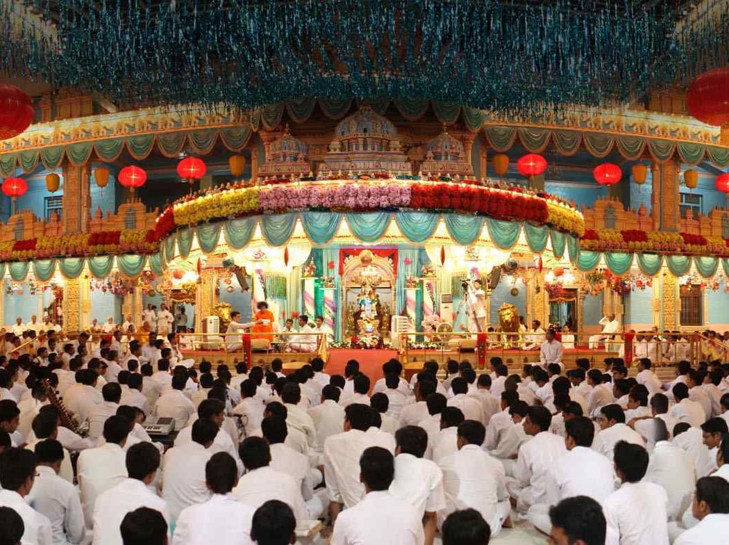 Prasanthi Nilayam 1