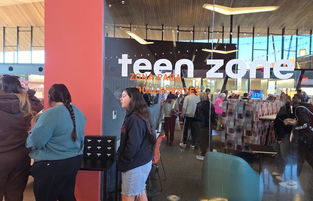 Teen Fall Fun: Hamil-Tea 1