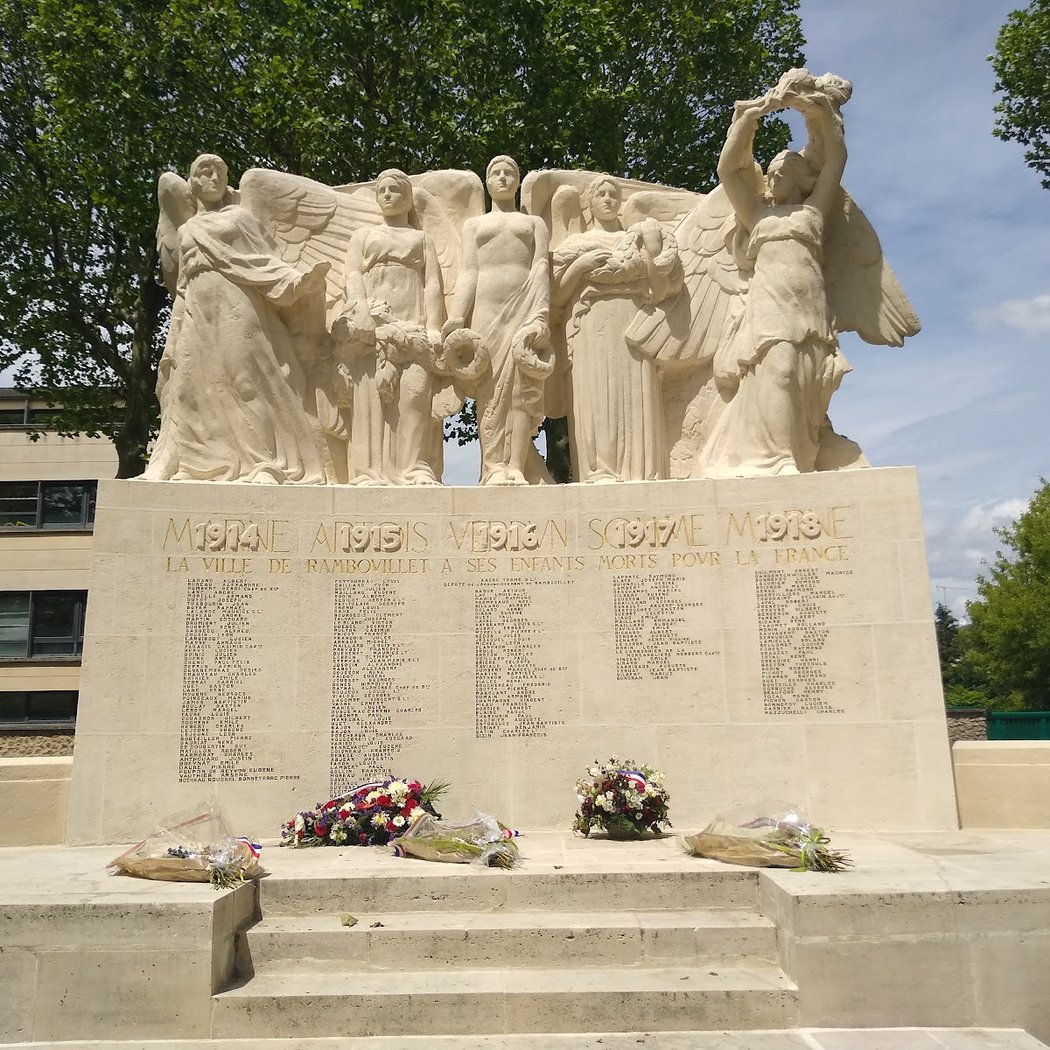 Monument aux morts 1