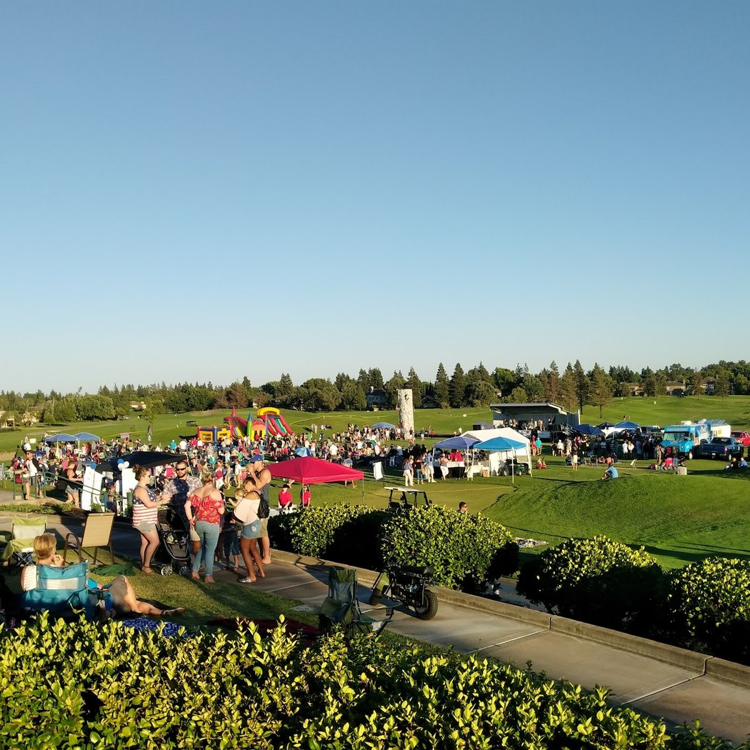 Brookside Golf & Country Club 3