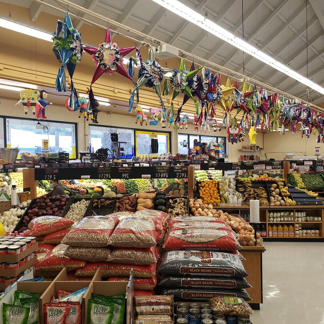 La Hacienda Market 3