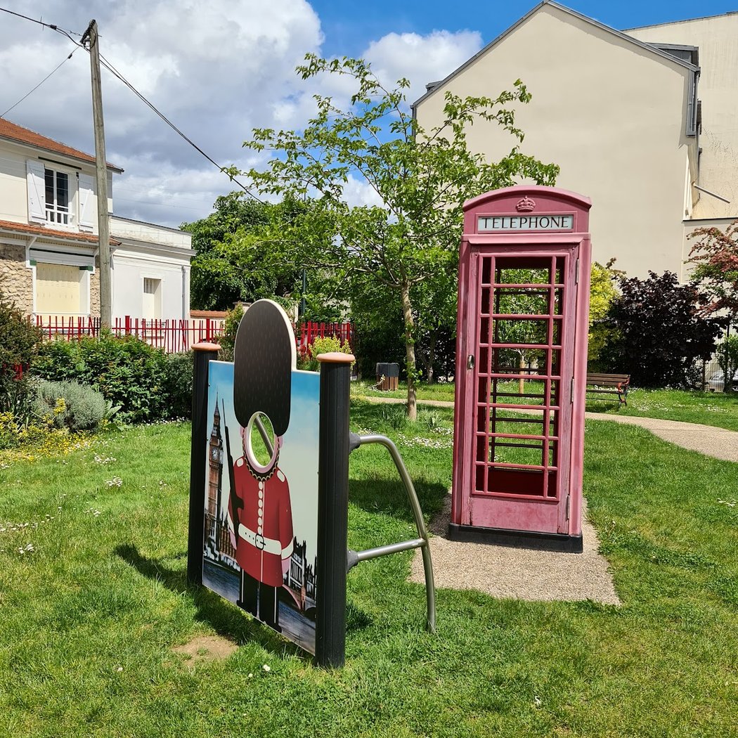 Square Bognor Régis- aire de jeux 2