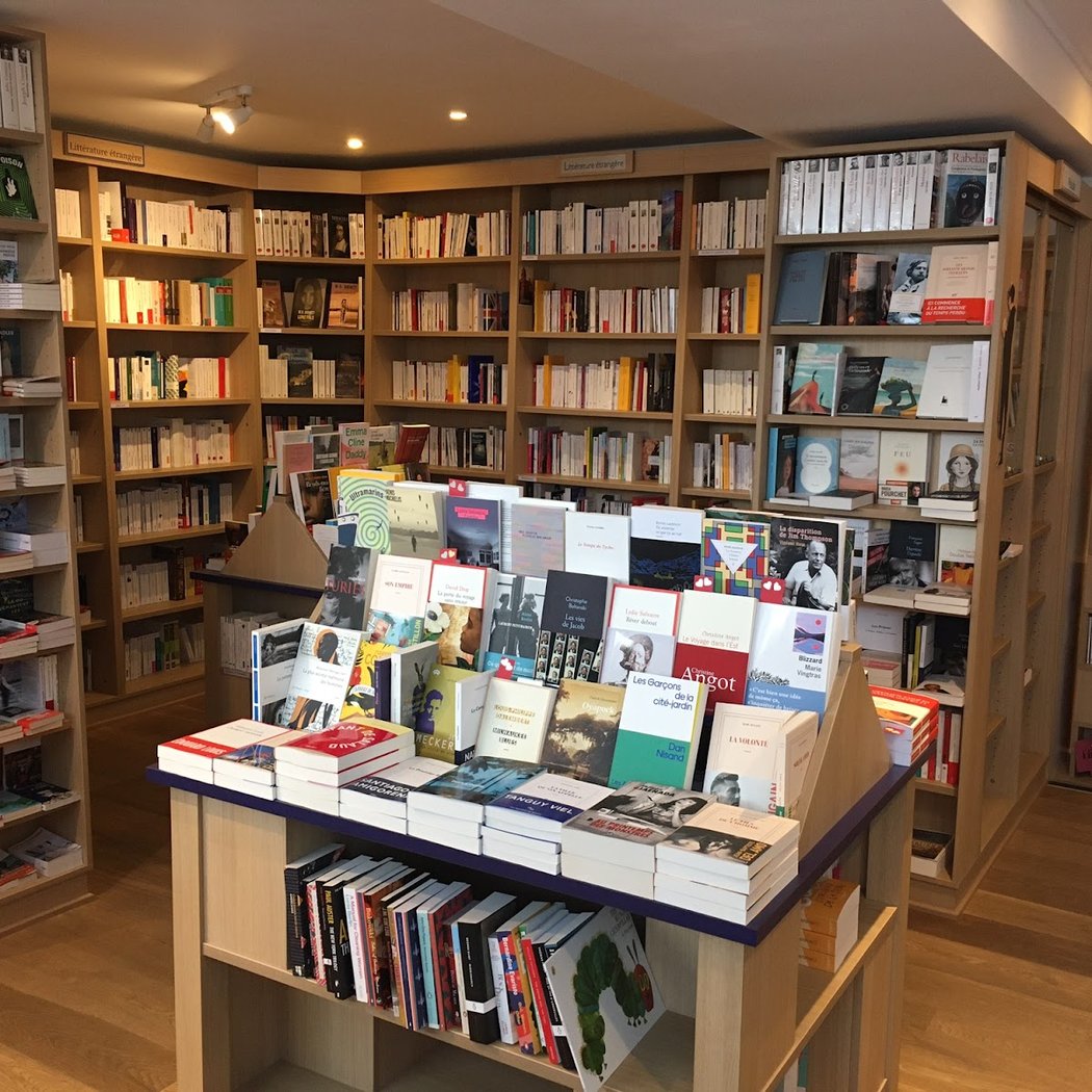 Librairie Les Nuits Blanches 5
