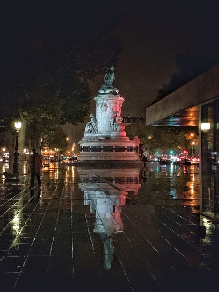 Place de la République 2