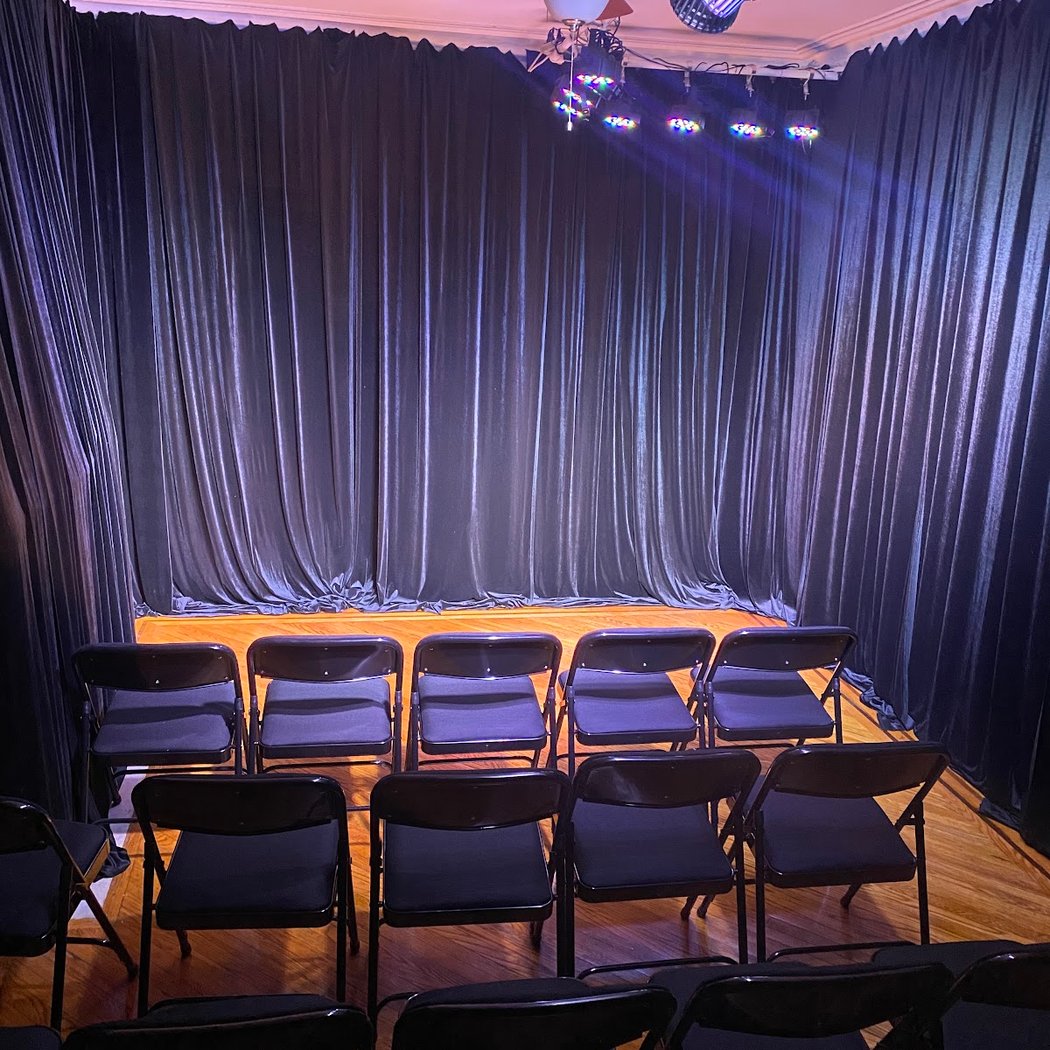 Brooklyn Brownstone Blackbox Theatre 1