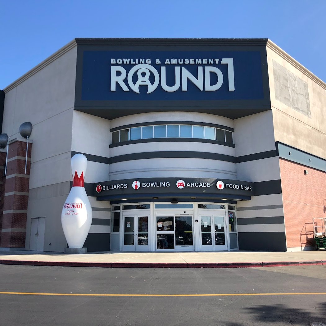 Round1 Bowling & Arcade Southland Mall 3