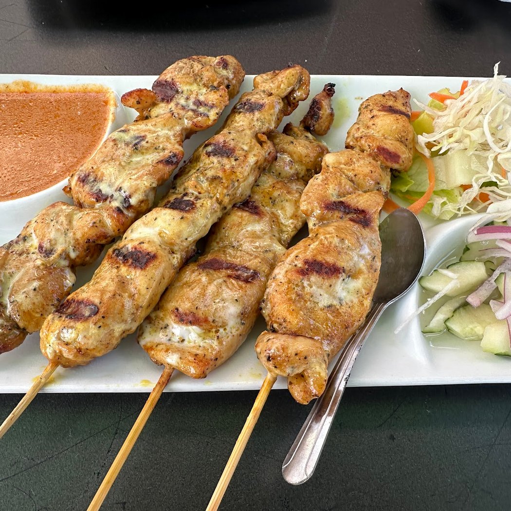Thai Basil Restaurant 3