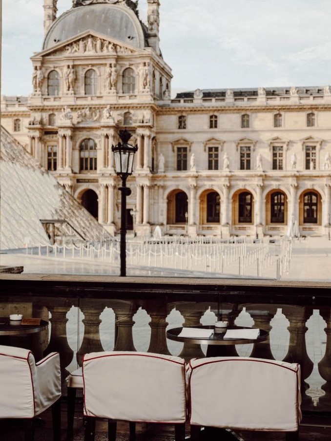 Le Café Marly 5