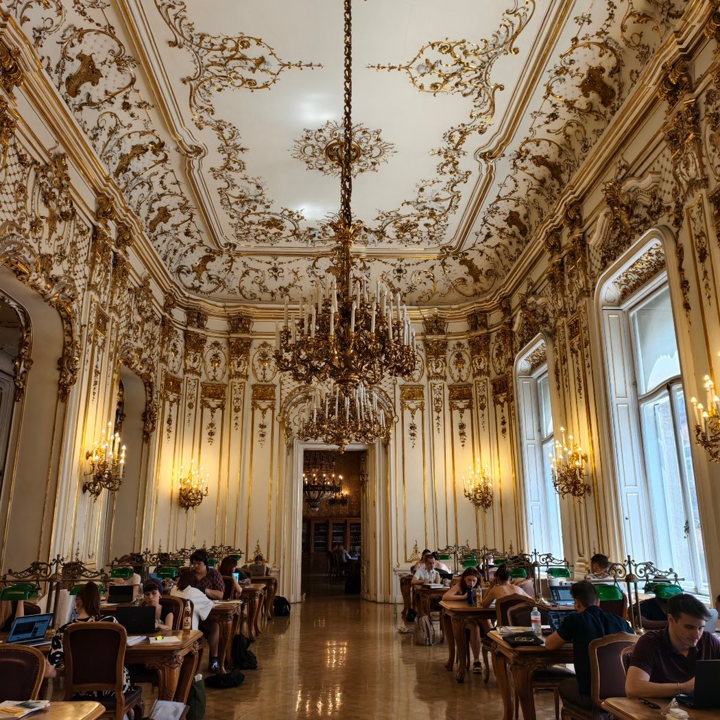 Metropolitan Ervin Szabó Library 2