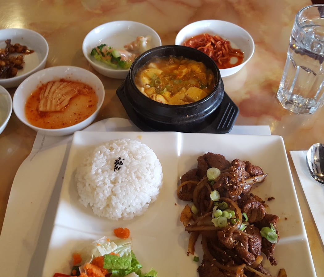 Go Ba Woo Restaurant 3