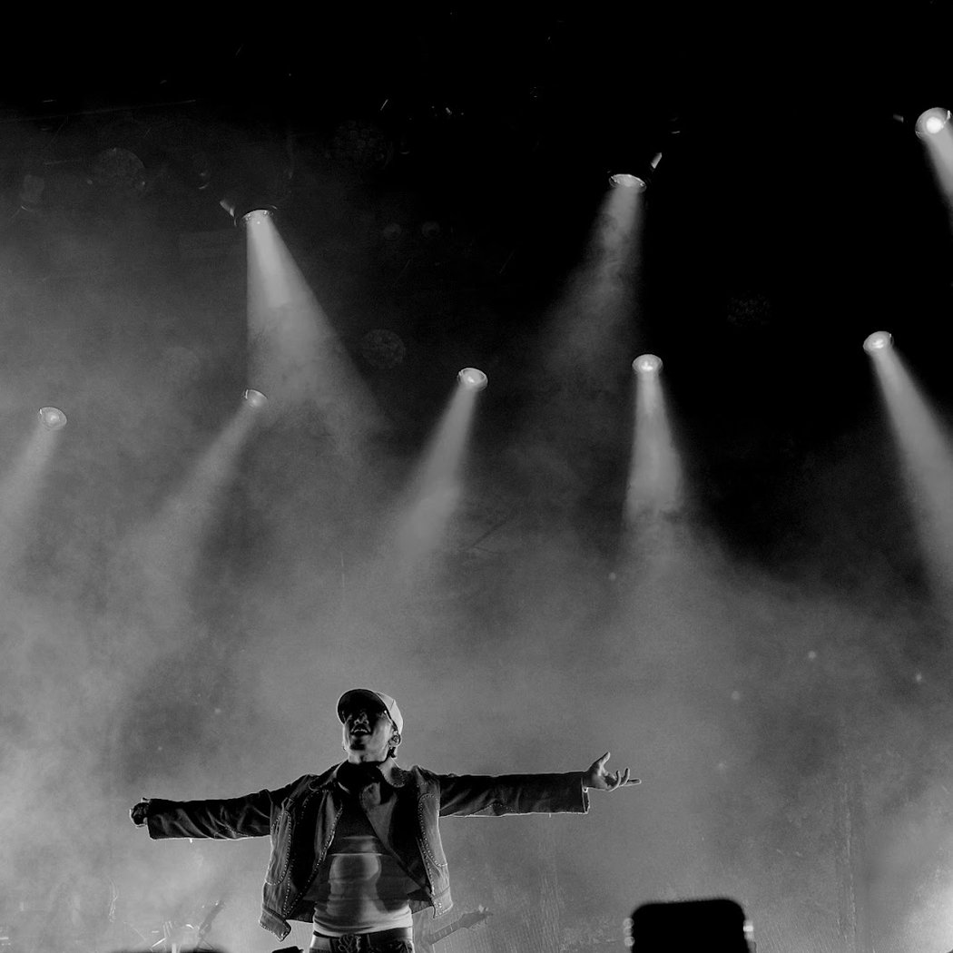 Invincible! A Glorious Tribute to Michael Jackson 1