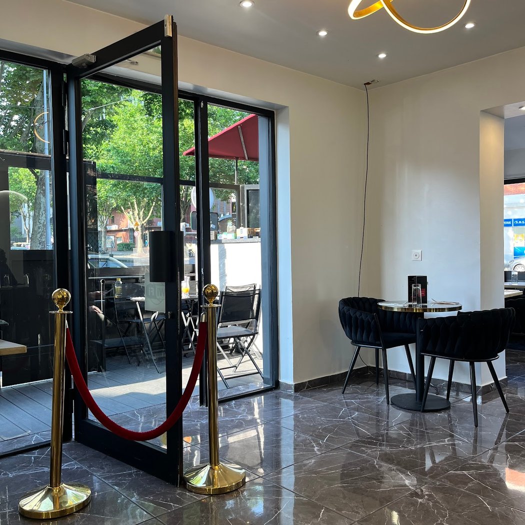 TMTB RESTAURANT 2