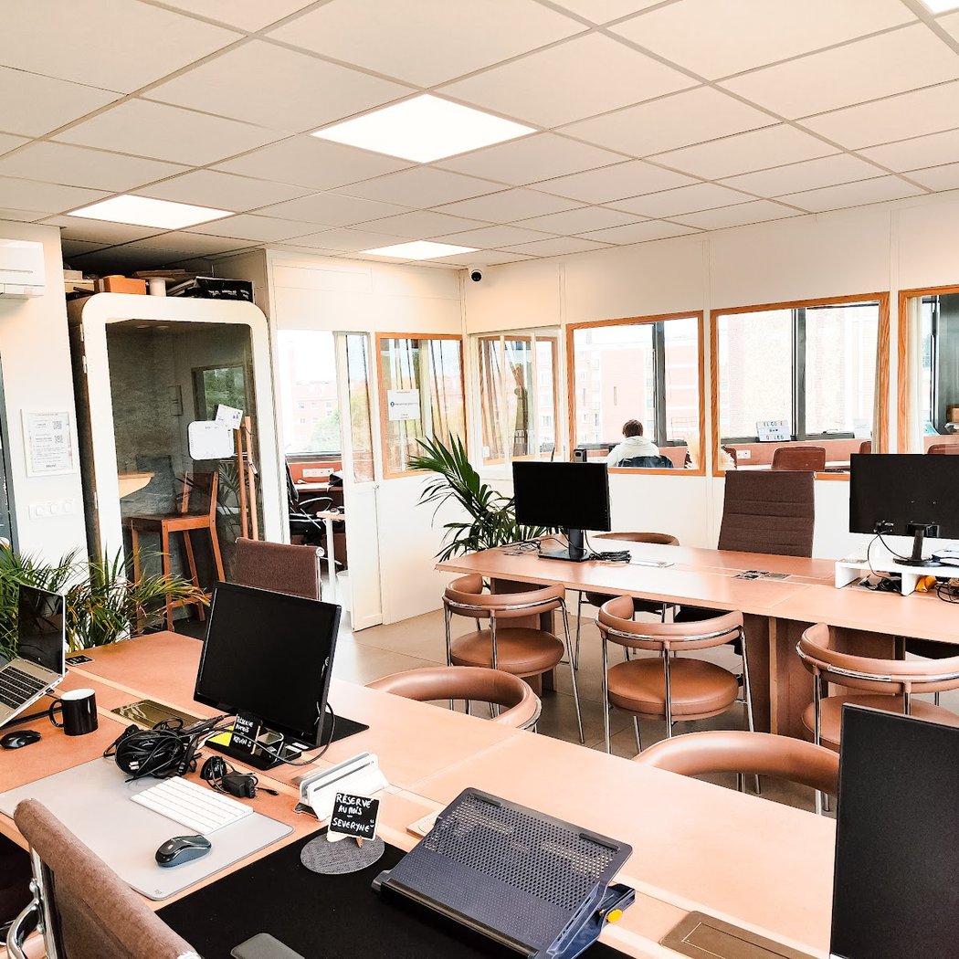 Coworking Co'loc - Bureaux, Coworking Et Salle De Réunion. 3