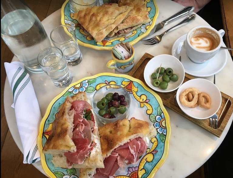 Sogno Toscano Market & Wine Bar 1