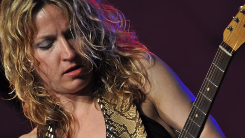 Ana Popovic 1