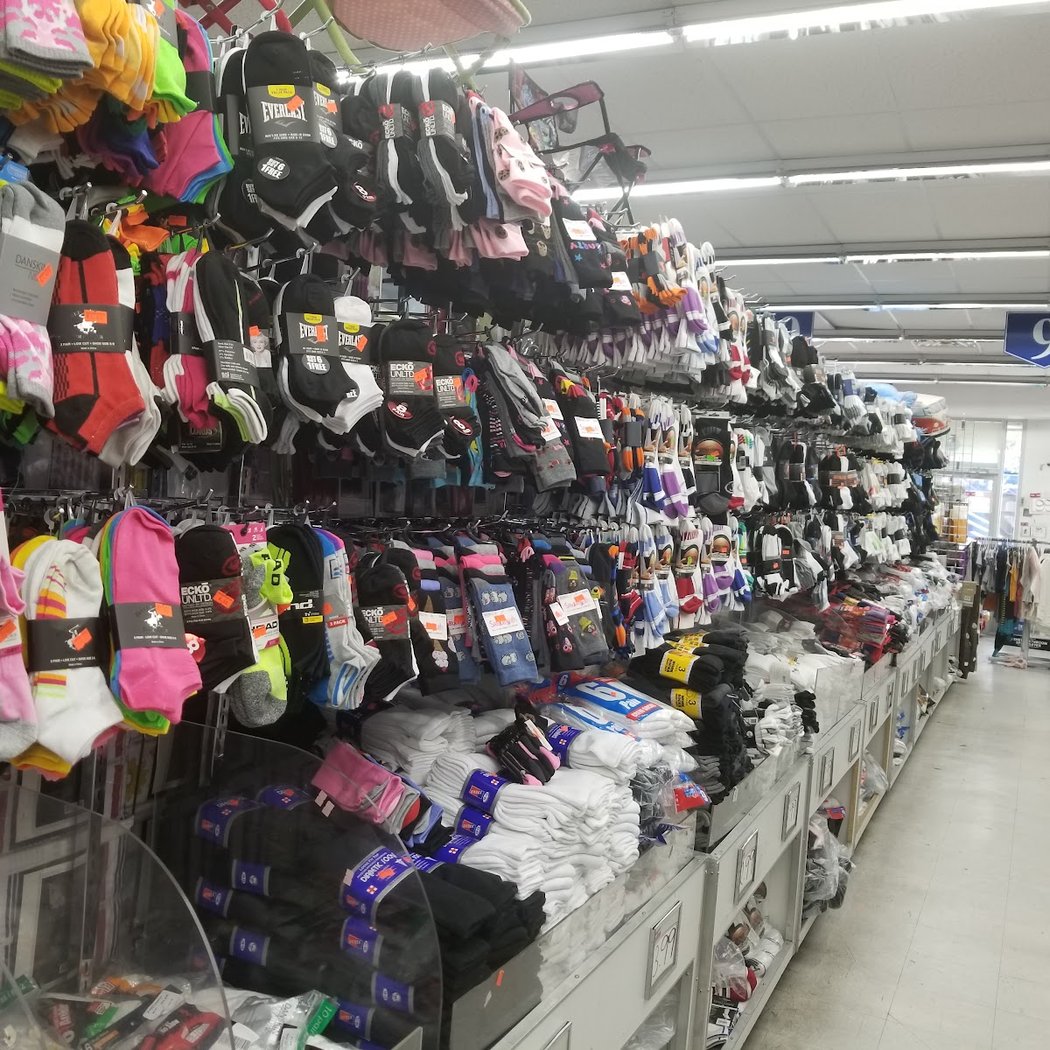 M&S Bargain Hunters 1