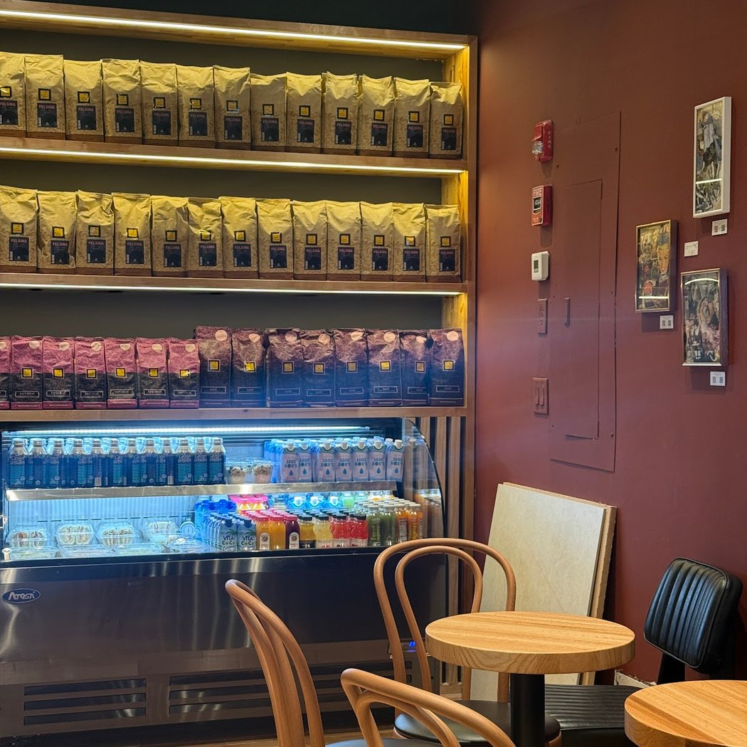 Charlotte Cafe 3