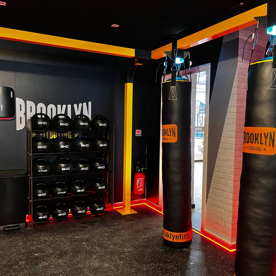 Brooklyn Fitboxing Arc De Triomphe 2