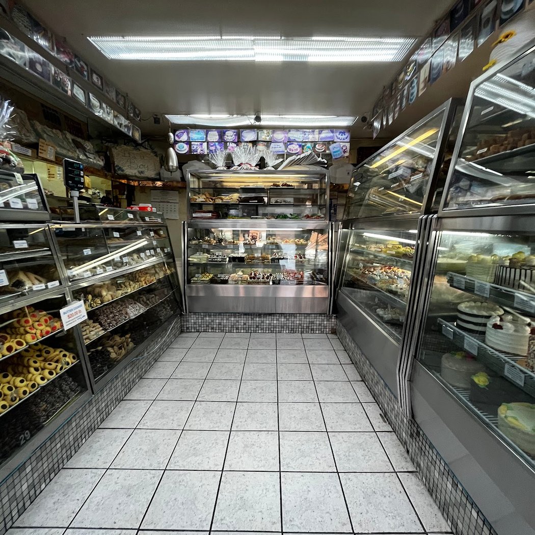 La Delice Pastry Shop 2