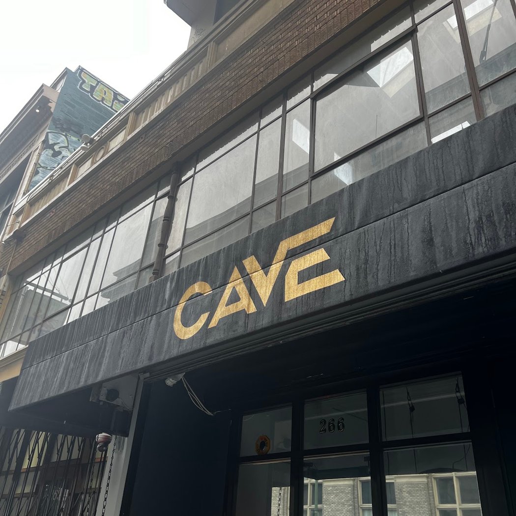 Cave Oakland 3